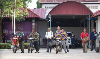 សកម្មជន​បរិស្ថាន​ដែល​​ចាប់​ខ្លួន​ត្រូវ​បាន​ដោះលែង​វិញ ​បន្ទាប់​ពី​សាកសួរ​​ពីរ​ថ្ងៃ