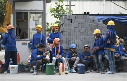 Thailand arrests 1,000 migrant workers including 400 Cambodians