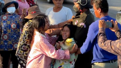 Food vendors furious after Phnom Penh police destroy stalls in land clash